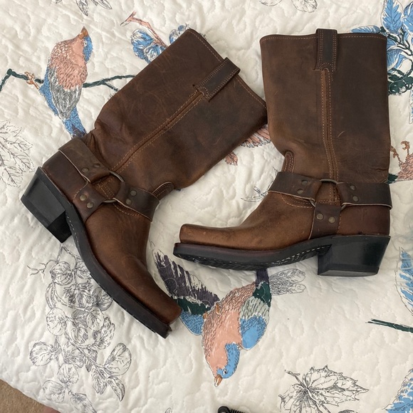 Frye Shoes - Frye women’s square toed boots size 6.5.  “HARNESS 12R”